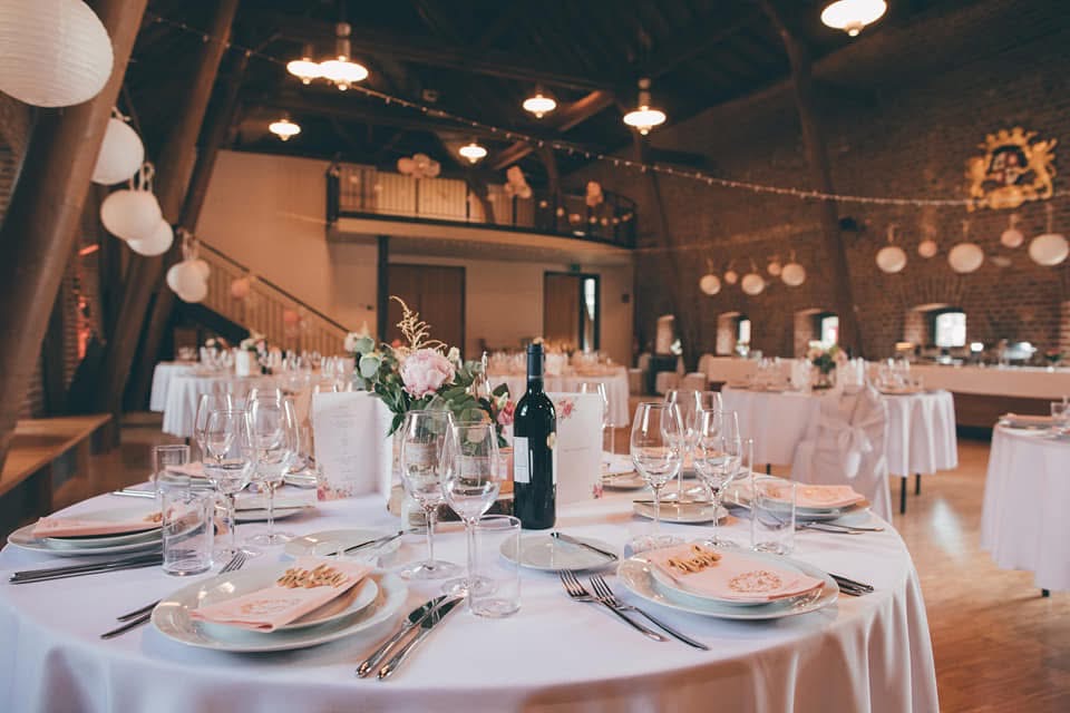 Festlich gedeckter Tisch